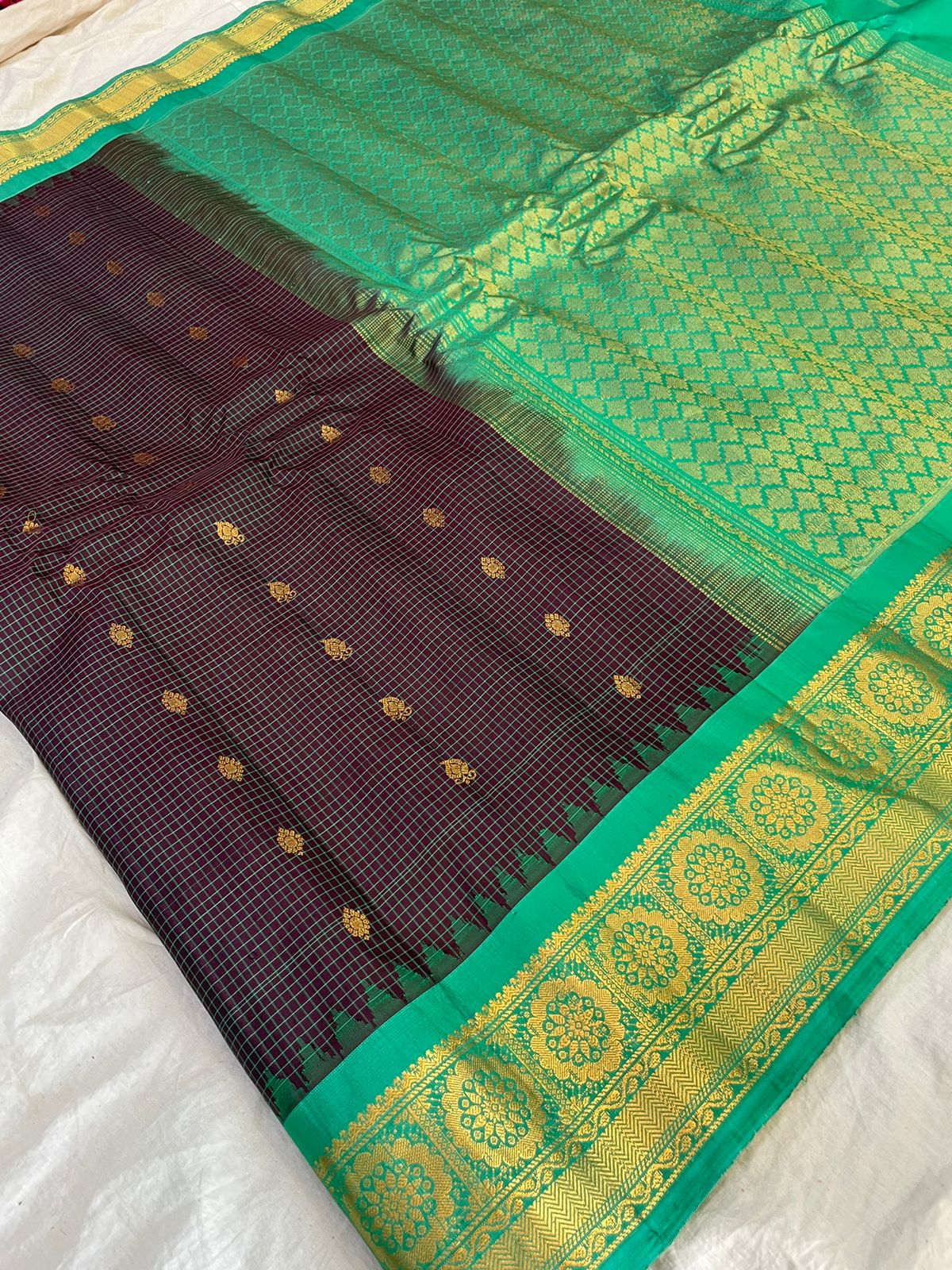 Gadwal Handloom Pure Silk traditional borde s1-04-02-25