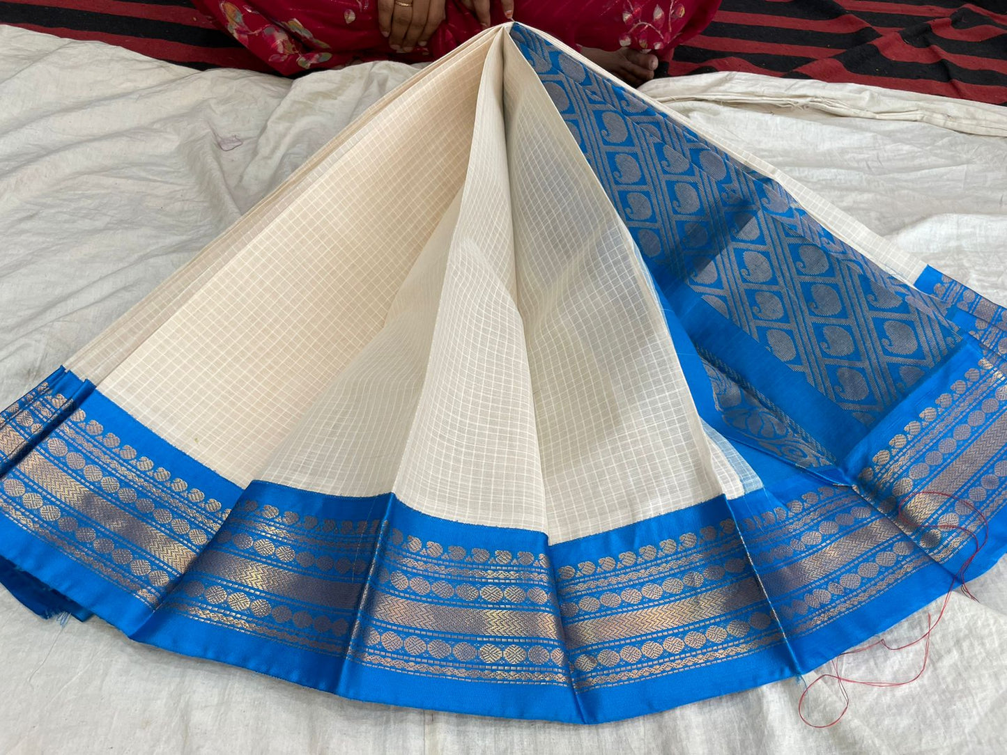 Gadwal cotton sarees with out blous 04-02-25