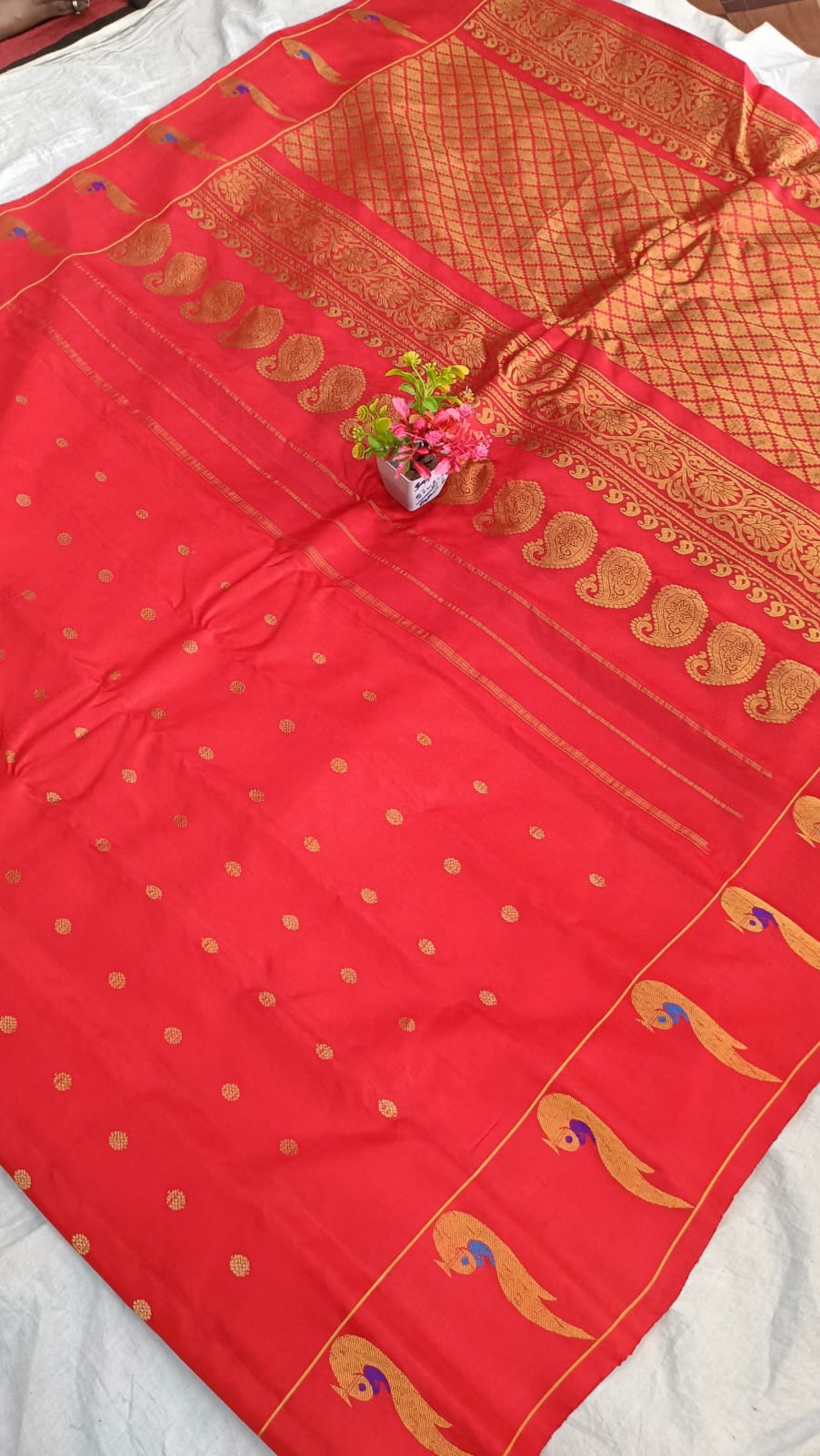 Gadwal Pure Pattu Handloom Munniya Border With Blouse sarees 230325 S1
