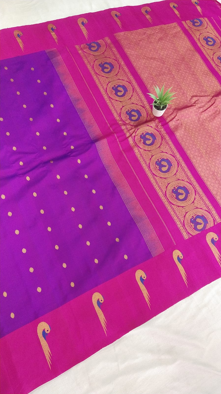 Gadwal Pure Pattu Handloom Munniya Border With Blouse sarees 230325 S1