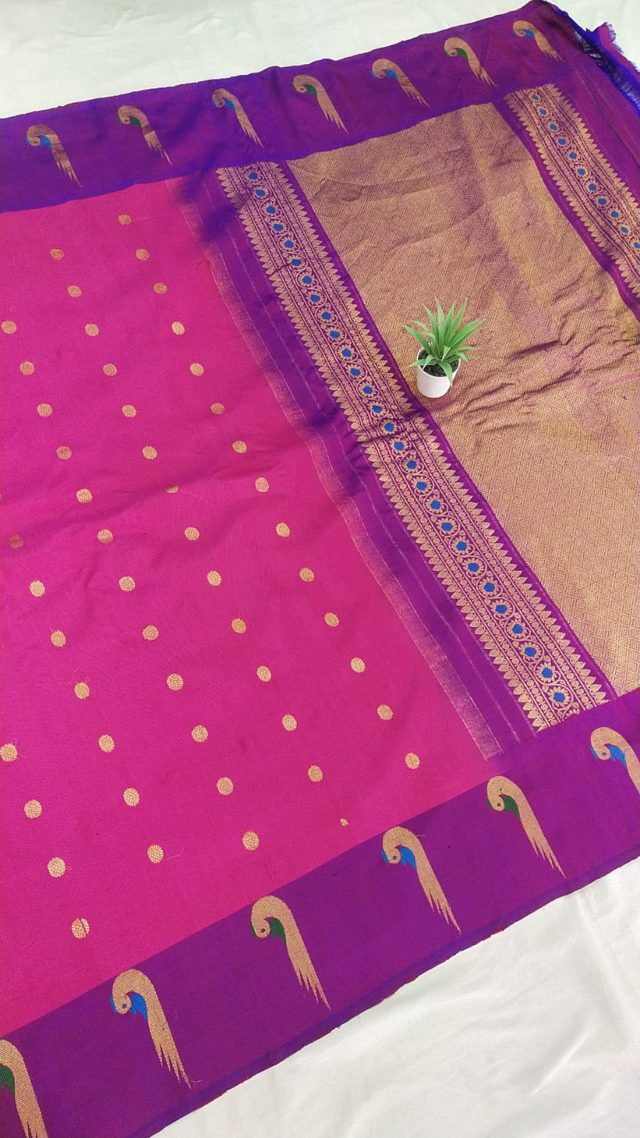 Gadwal Pure Pattu Handloom Munniya Border With Blouse sarees 230325 S1