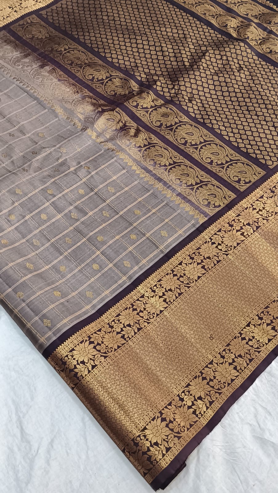 Gadwal Pure Pattu Kanchi Boder with Blouse sarees 250325 S1