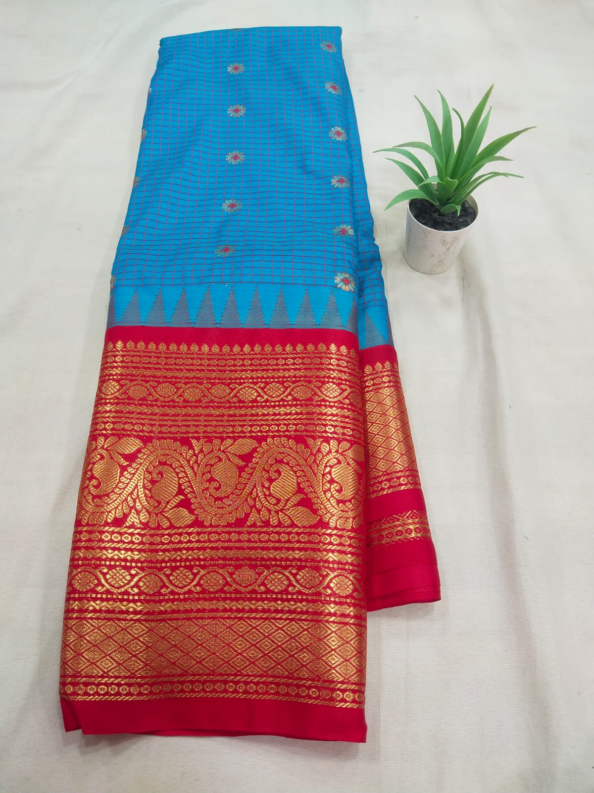 Gadwal Mixed Silk Kanchi Border With Blouse Sarees 010425 S1