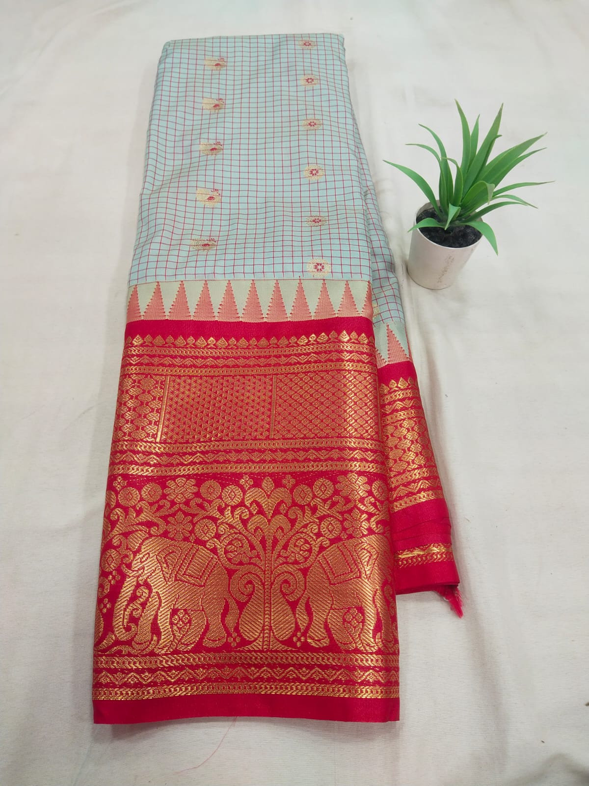 Gadwal Mixed Silk Kanchi Border With Blouse Sarees 010425 S1