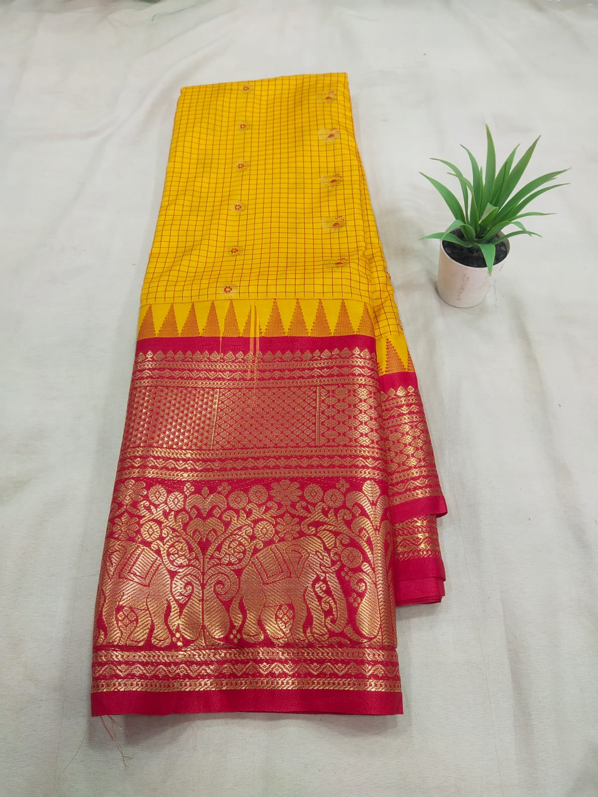 Gadwal Mixed Silk Kanchi Border With Blouse Sarees 010425 S1