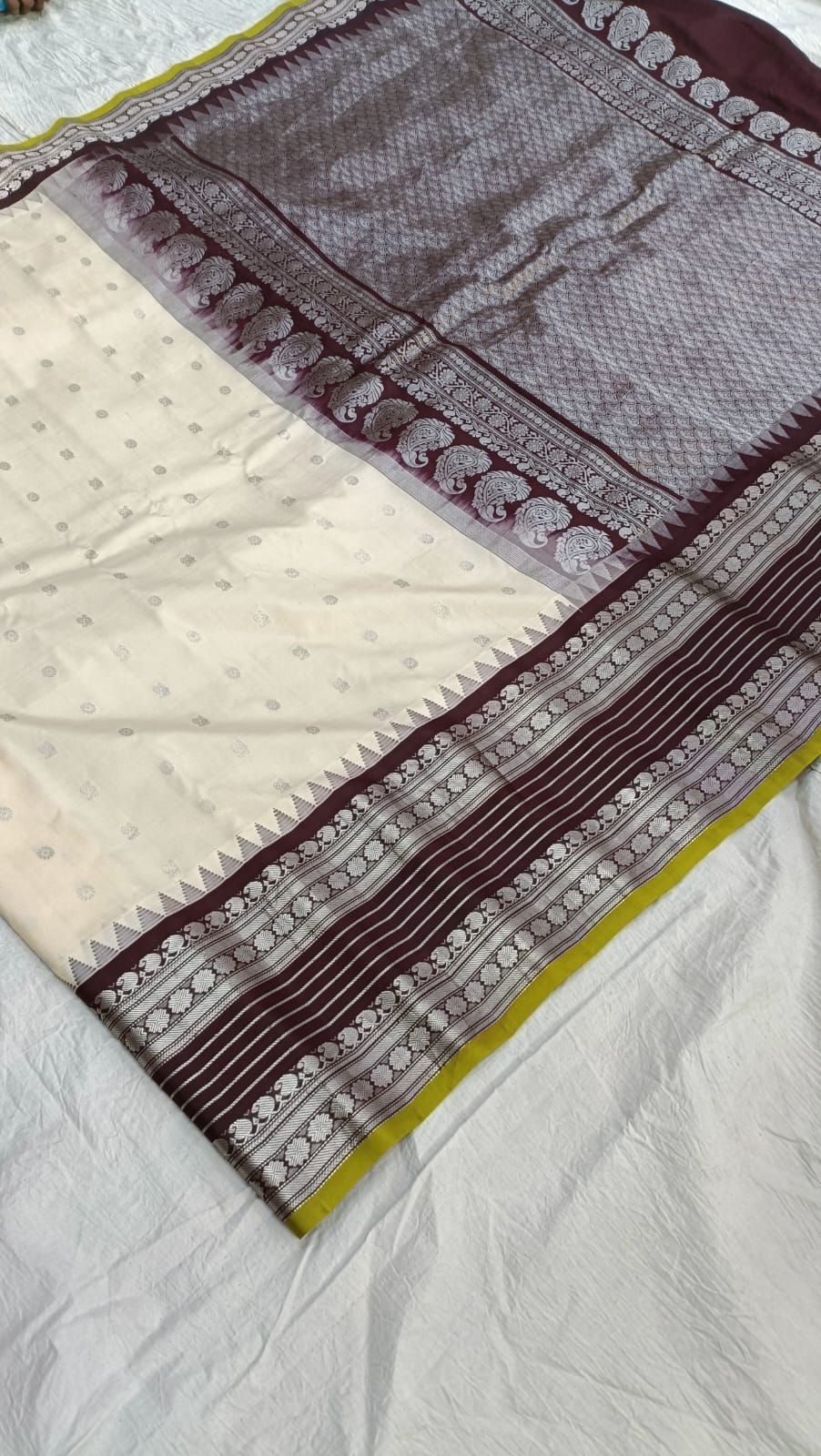 Gadwal pure sliver jerry Kanchi Border Sarees 010525 S1`