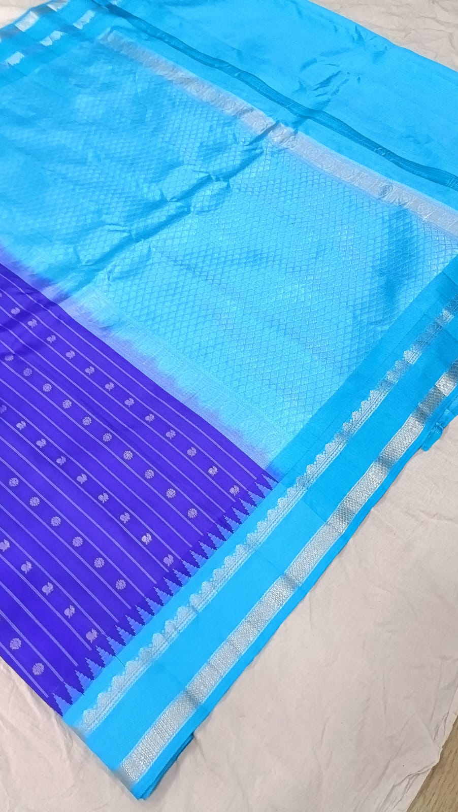 Gadwal Pure Pattu PL Gape Border sarees with Blouse Sarees 080525 S1