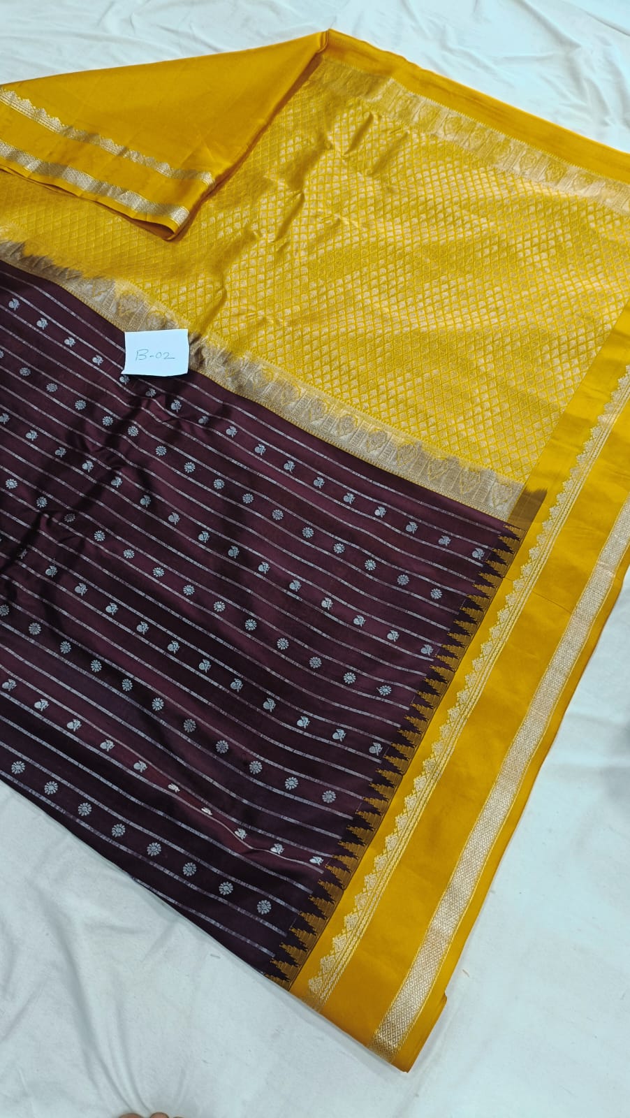 Gadwal pure pattu gap border with blouse sarees 010825 S2 B