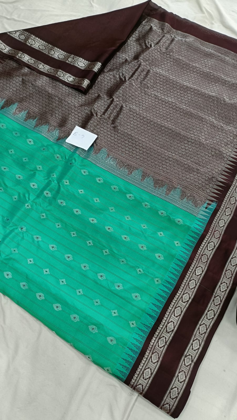 Gadwal pure pattu gap border with blouse sarees 010825 S2 B