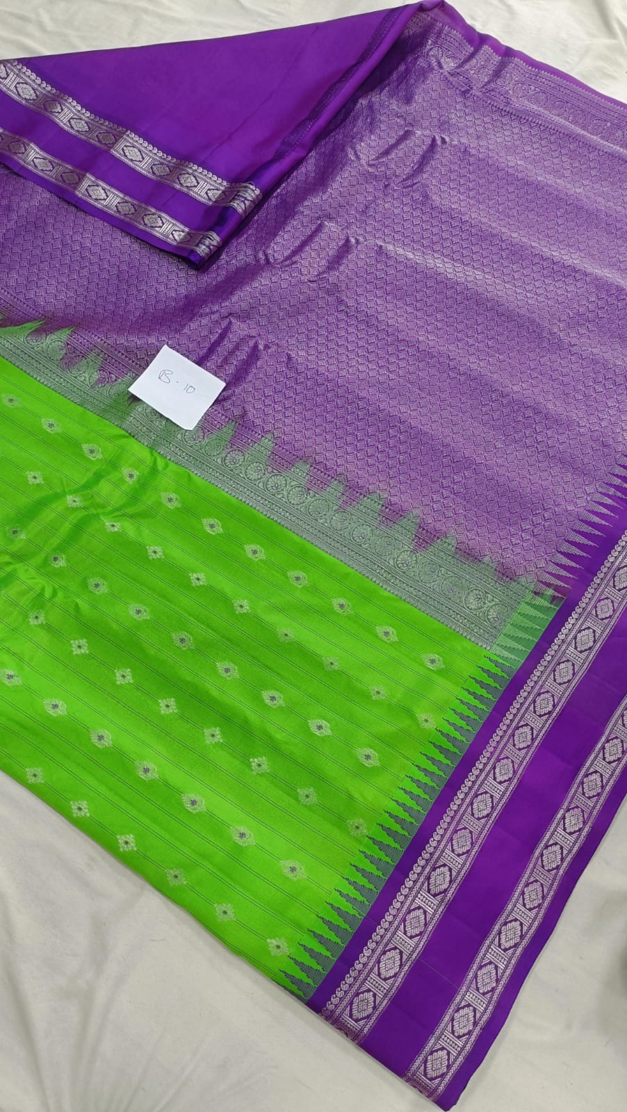 Gadwal pure pattu gap border with blouse sarees 010825 S2 B