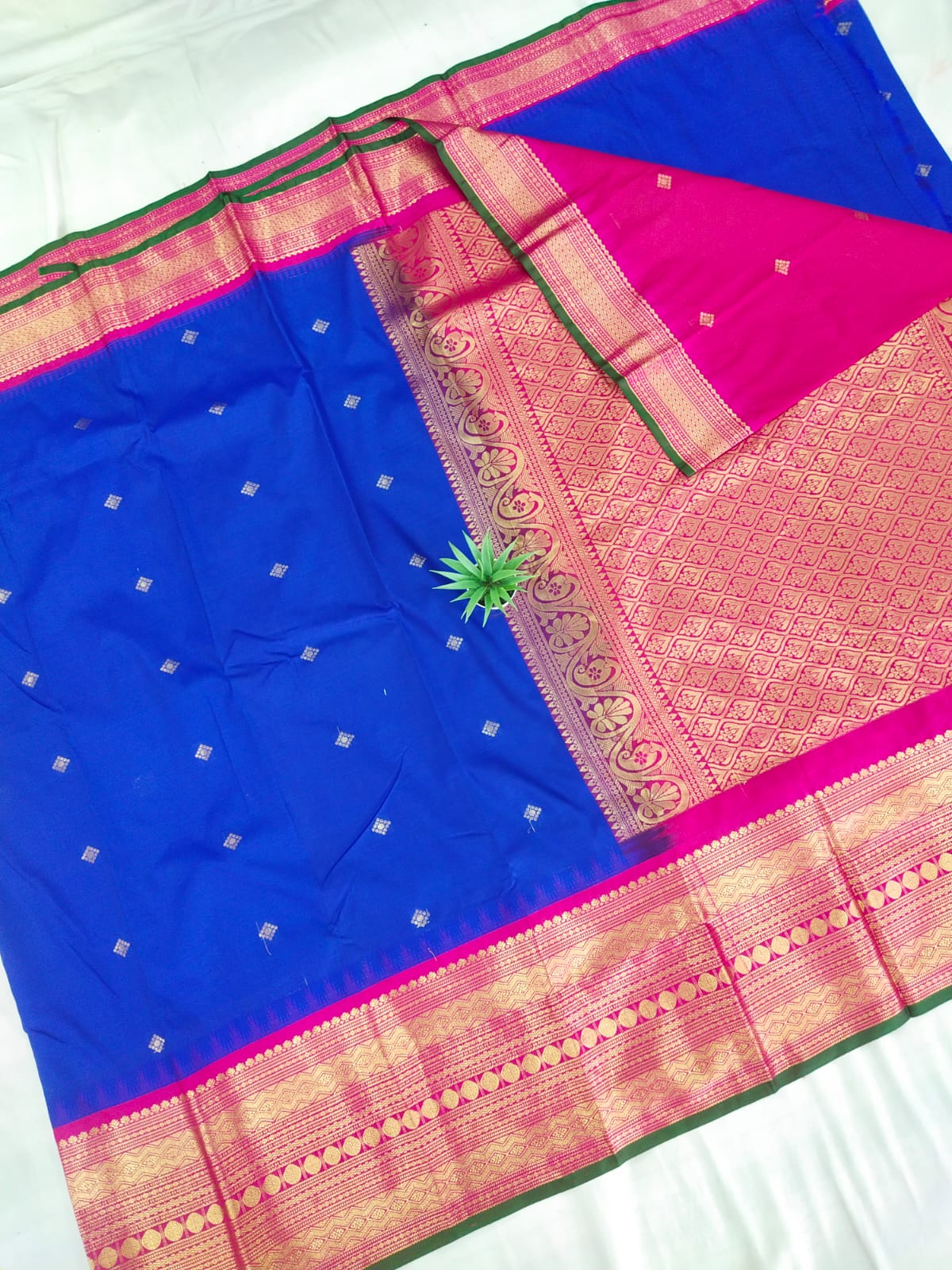 Gadwal semi Kanchi Big Border With Blouse Sarees S2 260825