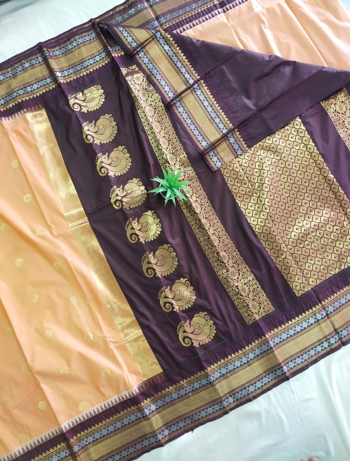 Gadwal Semi Pattu Small Border With Blouse Sarees 290825 S2