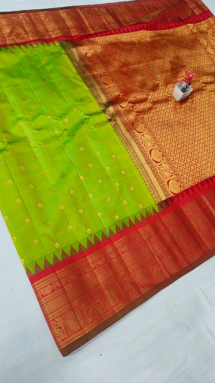 Gadwal pure pattu Butta with blouse sarees 041025