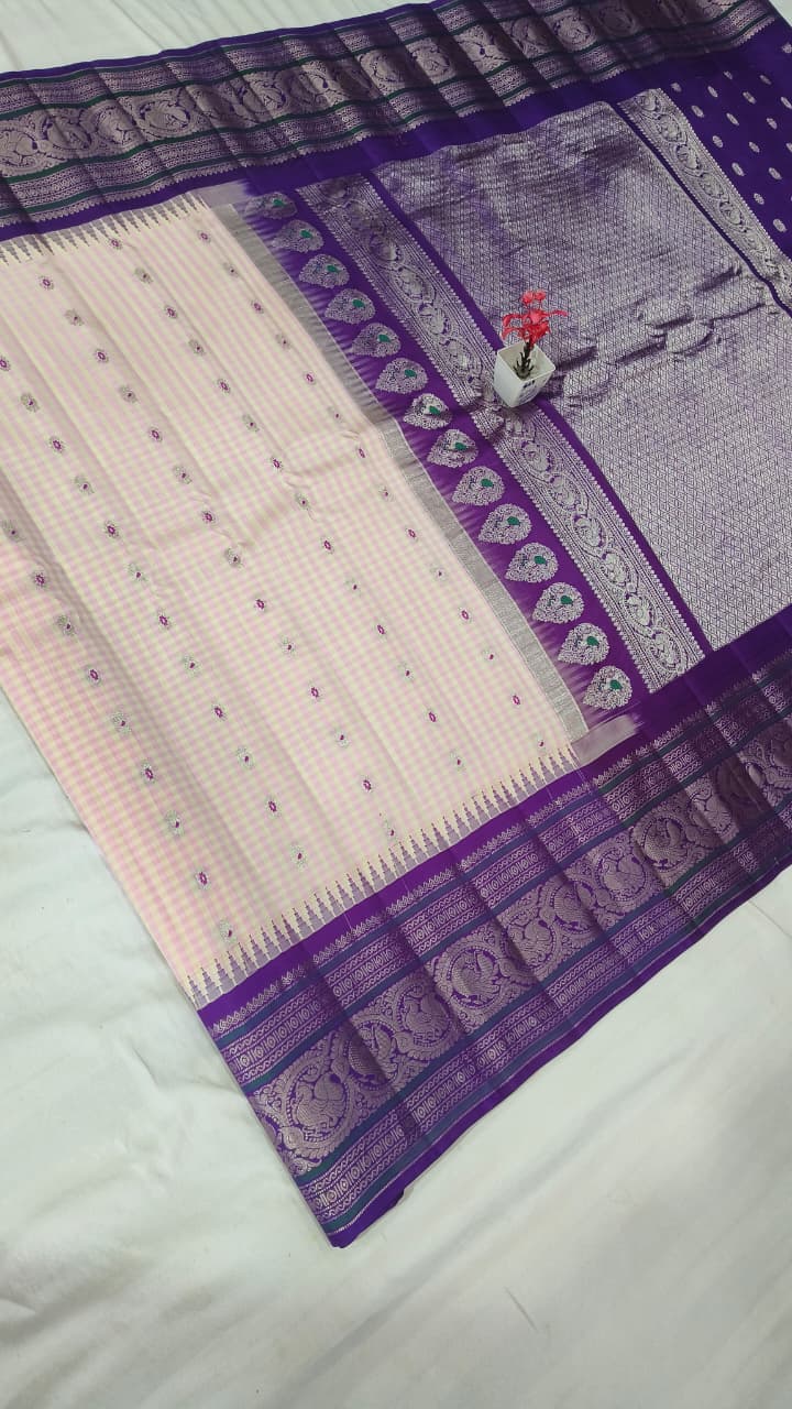 Gadwal pure pattu Butta with blouse sarees 051025