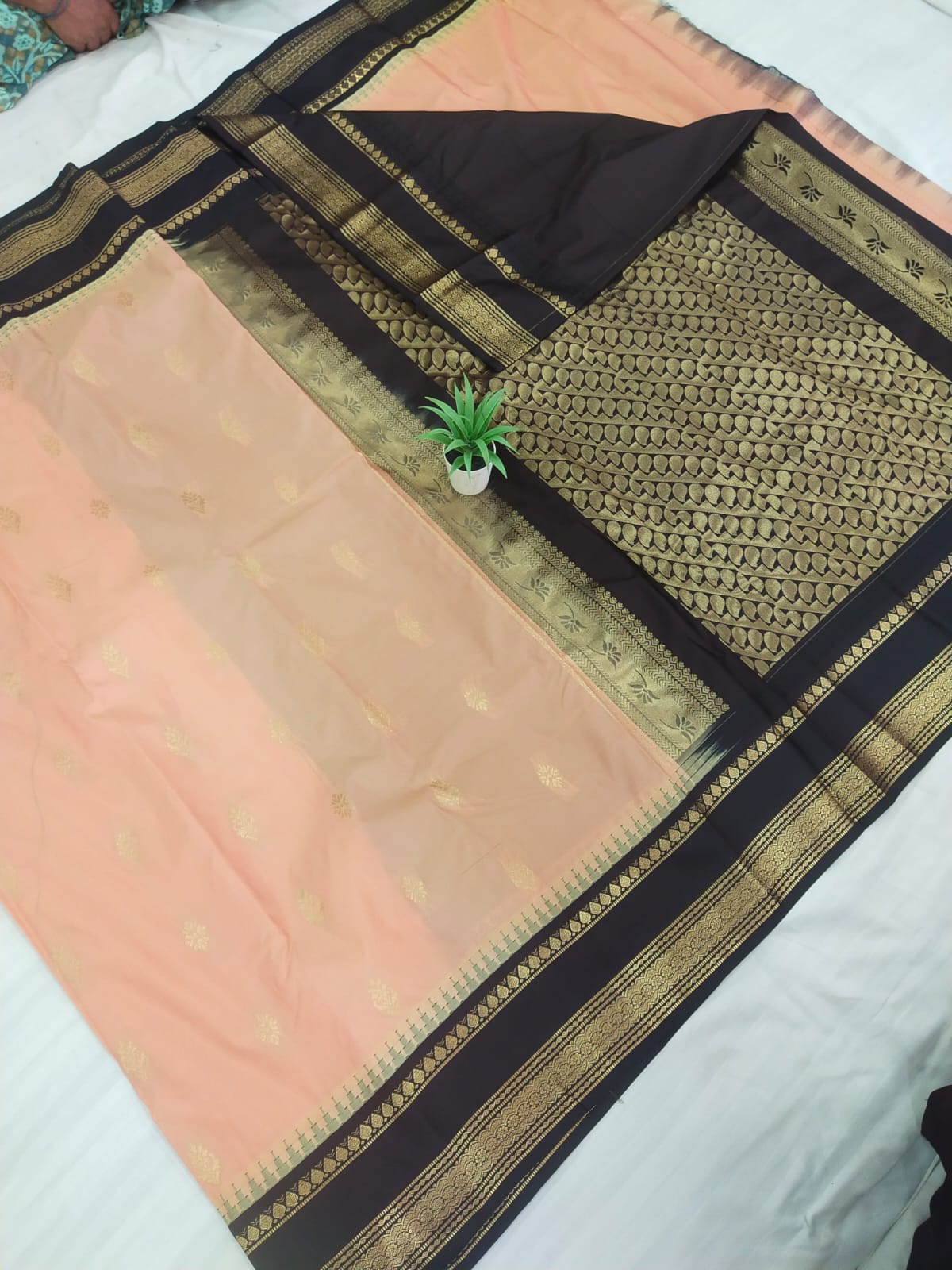 Gadwal mixed silk small boder with blouse sares 141125