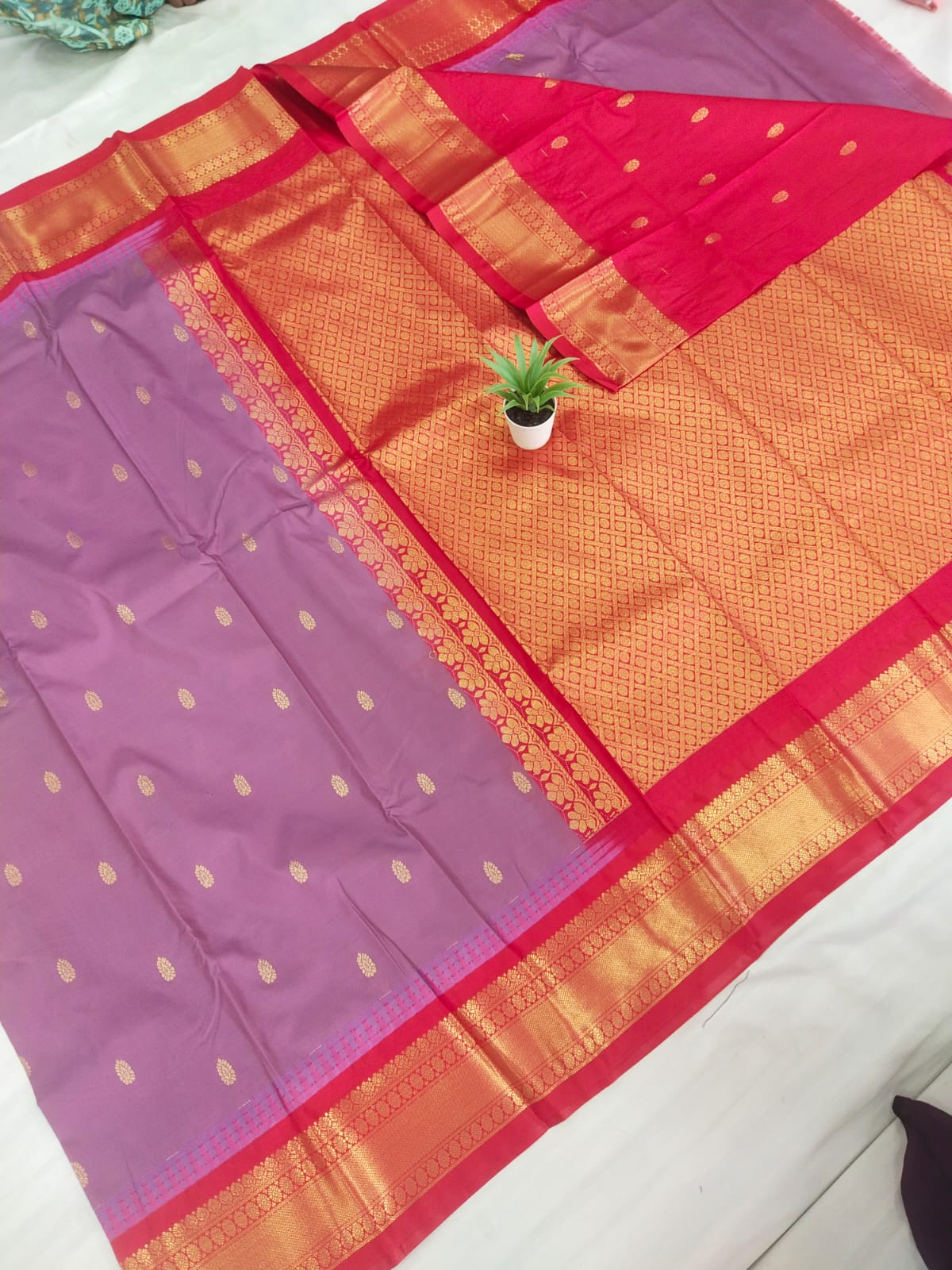 Gadwal mixed silk small boder with blouse sares 141125