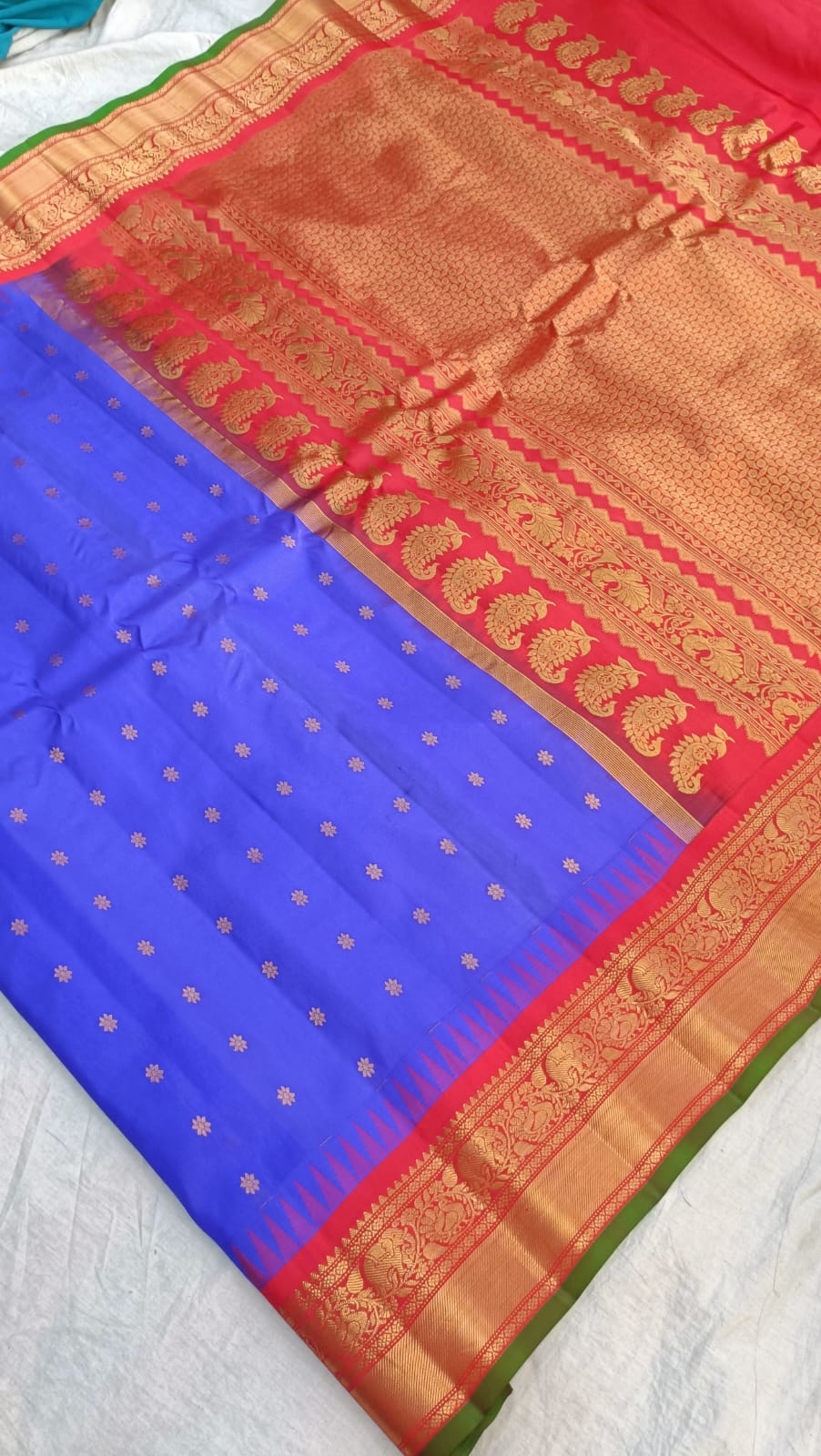 Gadwal Pure Pattu Rich pallu Butta With Blouse sarees 190325 S1