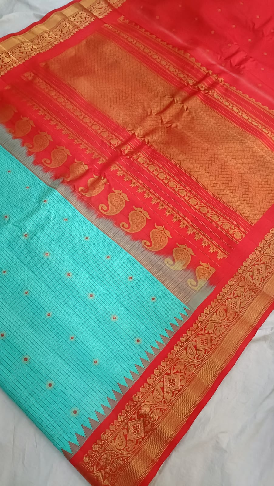 Gadwal Pure Pattu Rich pallu Butta With Blouse sarees 190325 S1