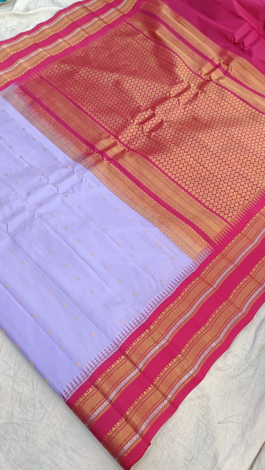 Gadwal Pure Pattu Rich pallu Butta With Blouse sarees 190325 S1