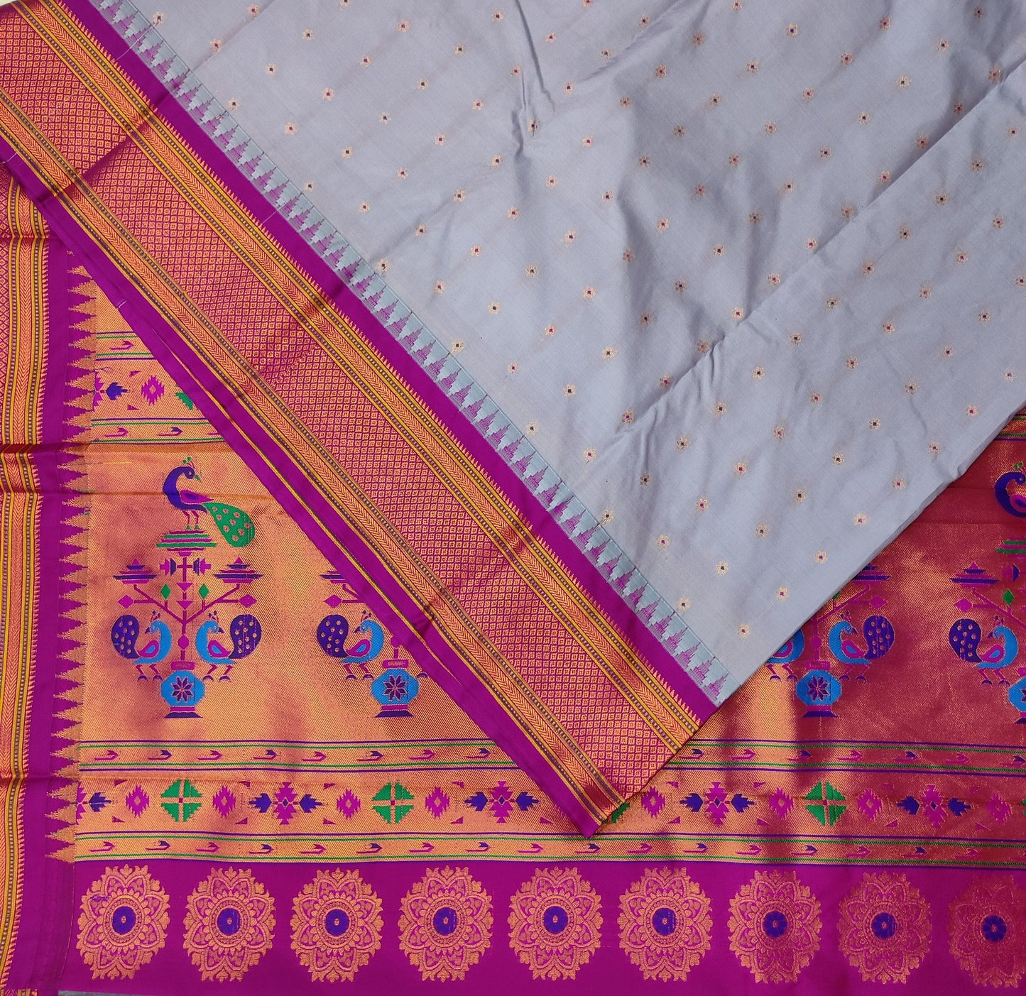 Gadwal Pure Half Silk Mix Sarees 07-08-2024