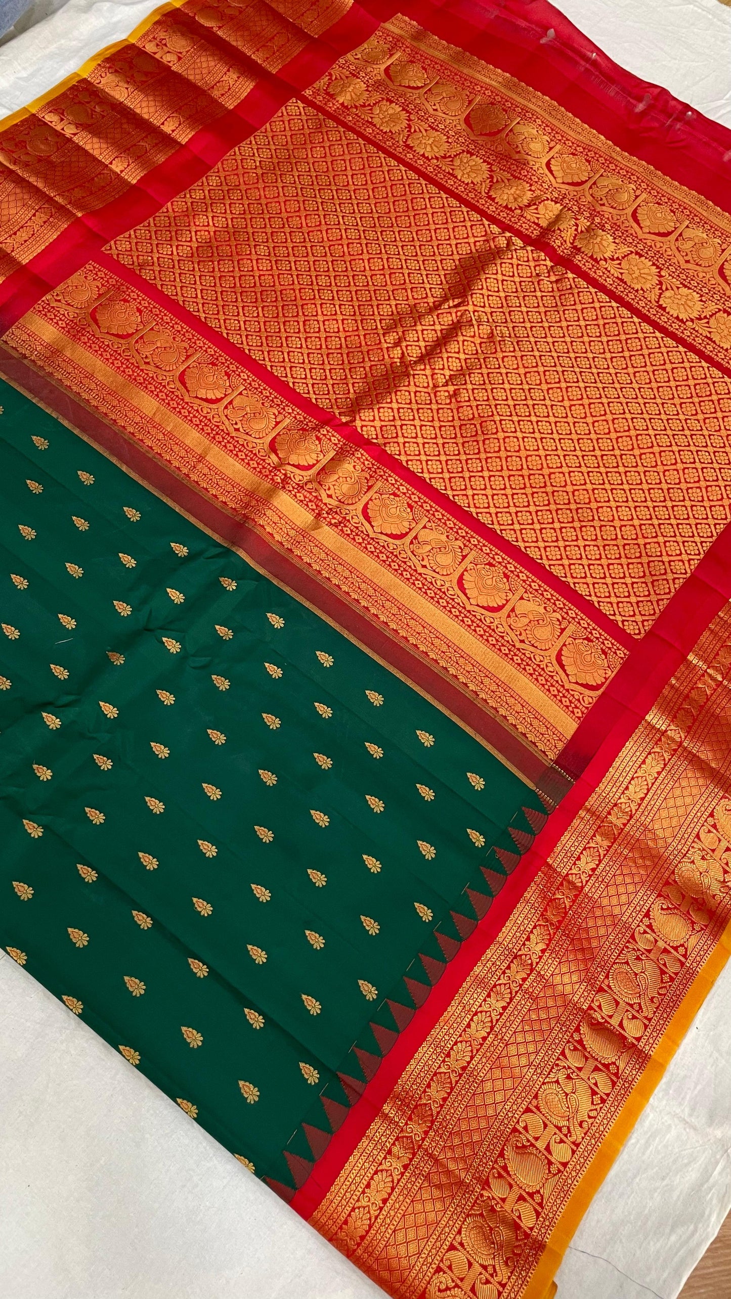 Gadwal Pure Silk Traditional Big Border PL Sarees S1-29-08-24