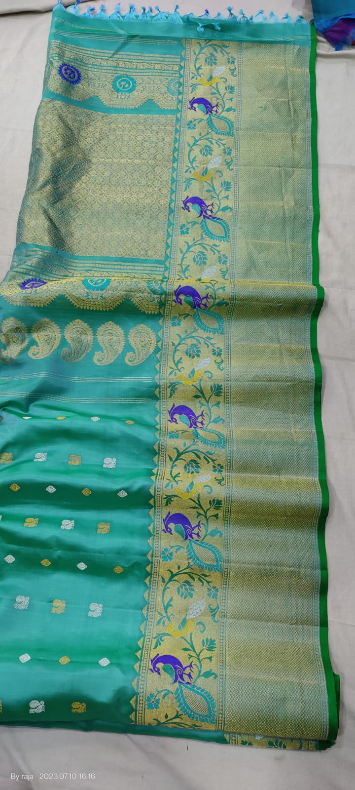 Gadwal Handloom Pure Silk Turning Border S1