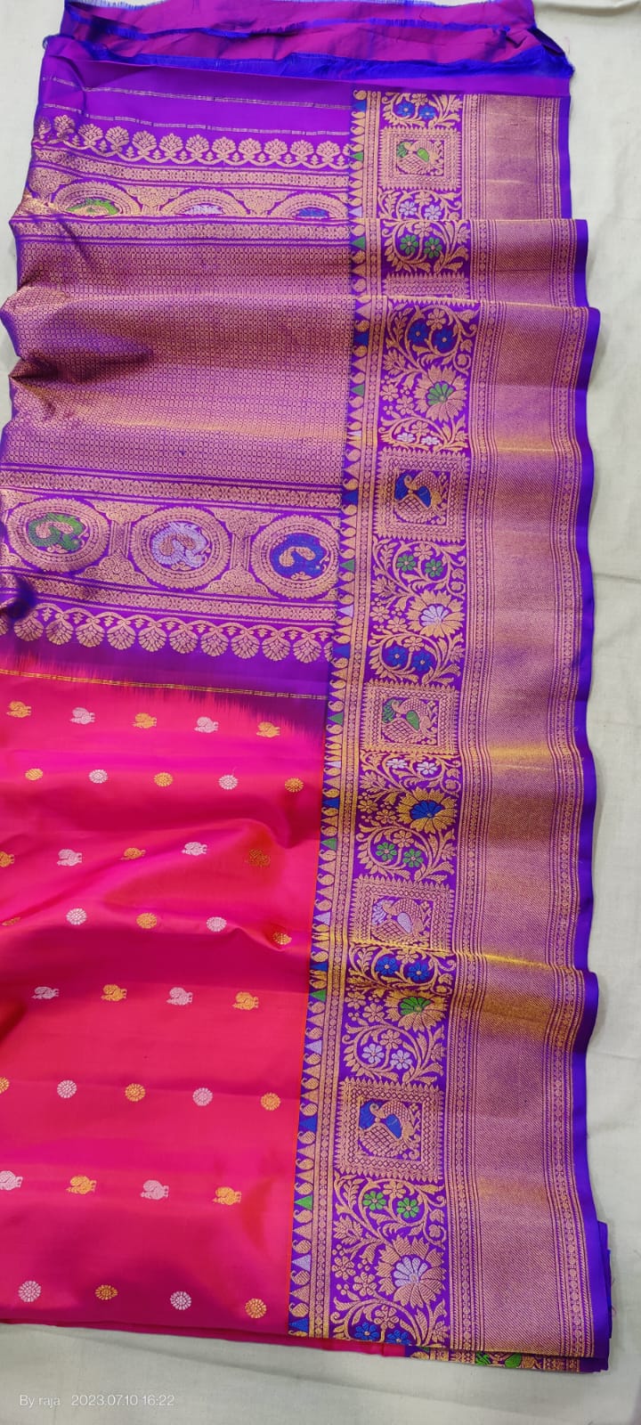 Gadwal Handloom Pure Silk Turning Border S1