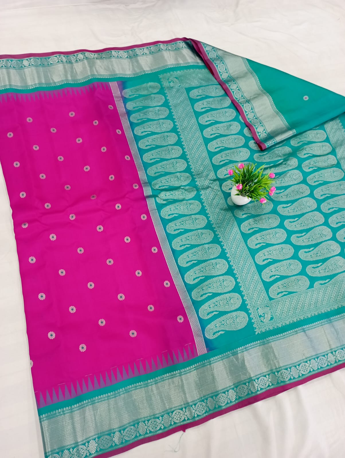 Gadwal Pure Silk Traditional Medium Border PL Sarees S2-29-08-24