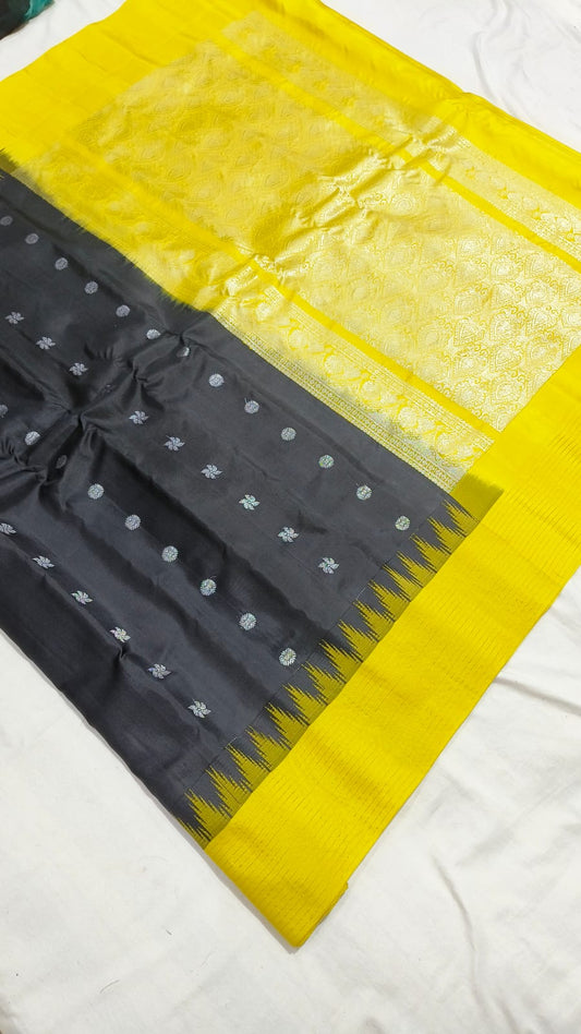 Gadwal Pure Pattu Border Lines With Blouse Sarees S1 260825