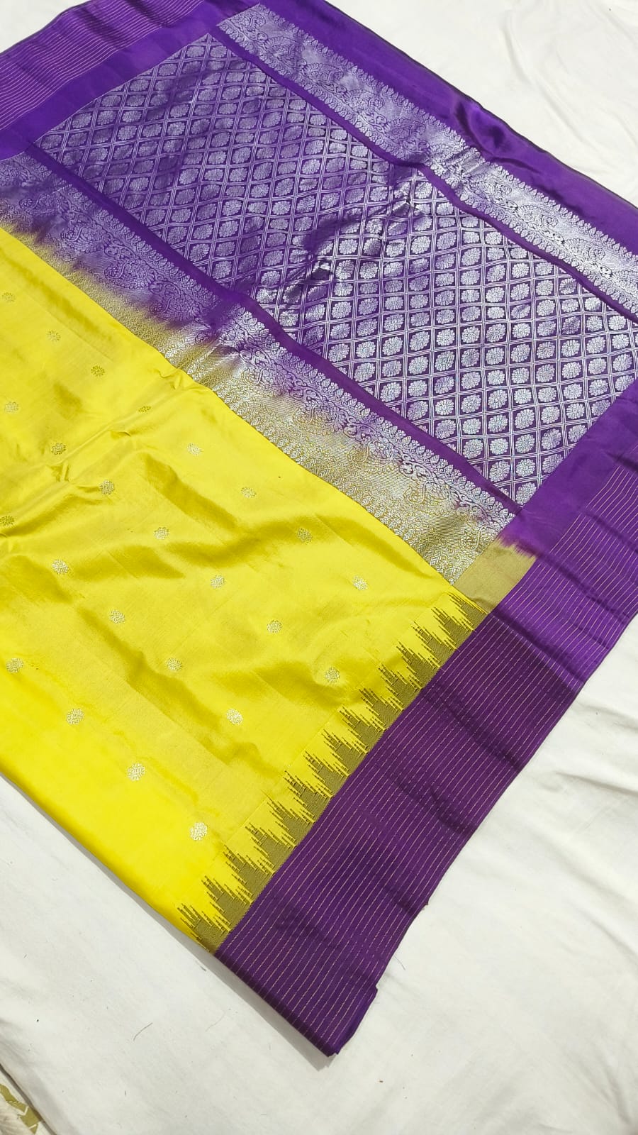 Gadwal Pure Pattu Border Lines With Blouse Sarees S1 260825