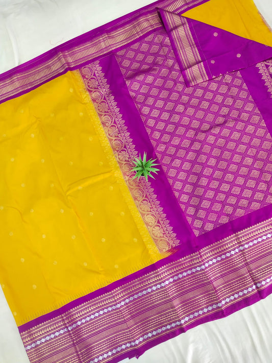 Gadwal semi Kanchi Big Border With Blouse Sarees S2 260825