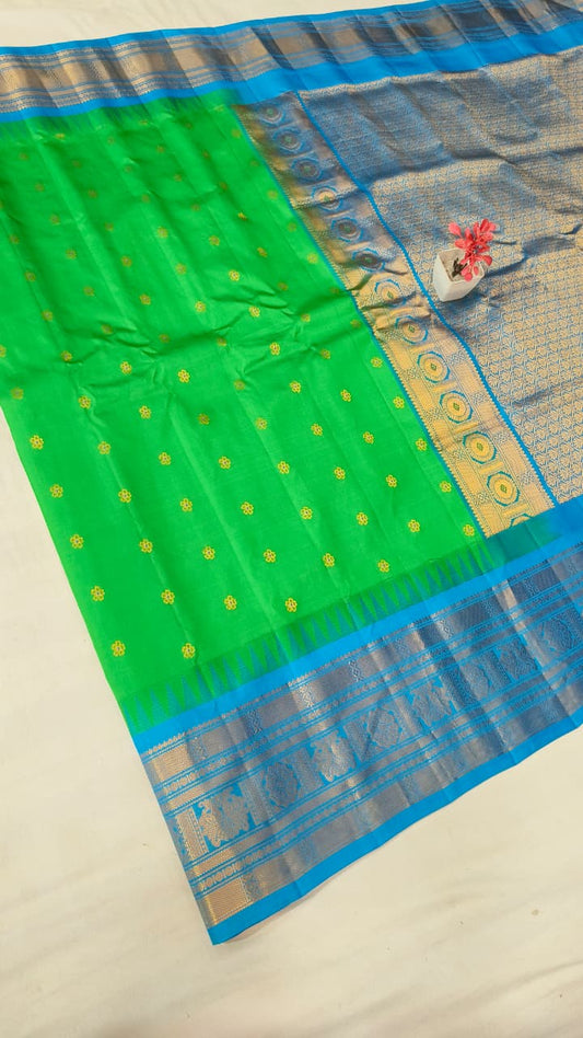 Gadwal pure pattu Butta with blouse sarees 041025