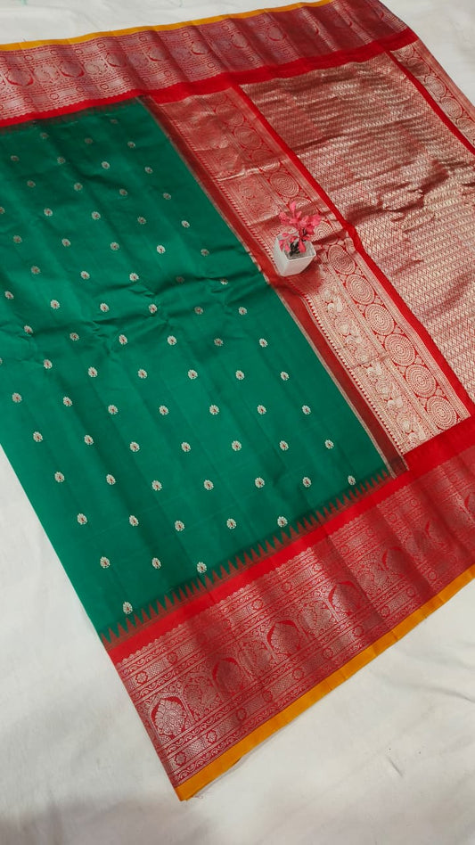 Gadwal pure pattu Butta with blouse sarees 041025