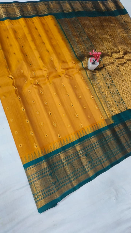 Gadwal pure pattu Butta with blouse sarees 041025