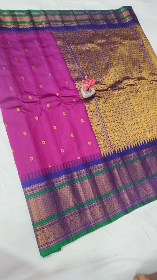Gadwal pure pattu Butta with blouse sarees 041025