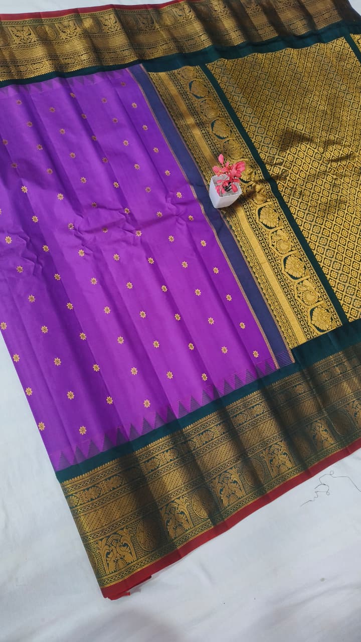Gadwal pure pattu Butta with blouse sarees 041025