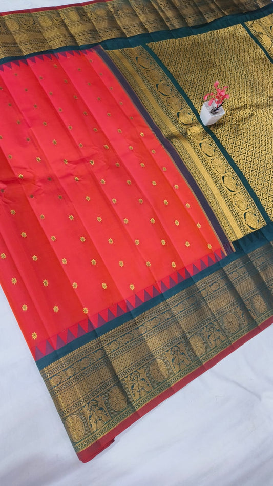 Gadwal pure pattu Butta with blouse sarees 041025