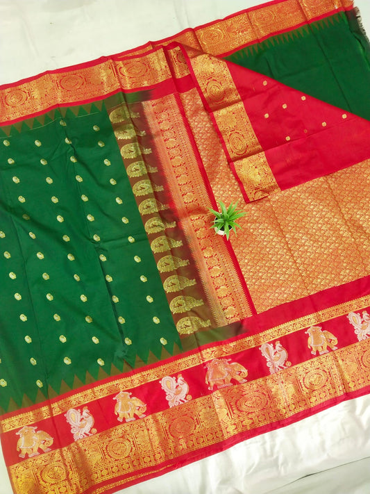 Gadwal Semi Pattu Boder Meena Butta with Blouse Sarees 011125