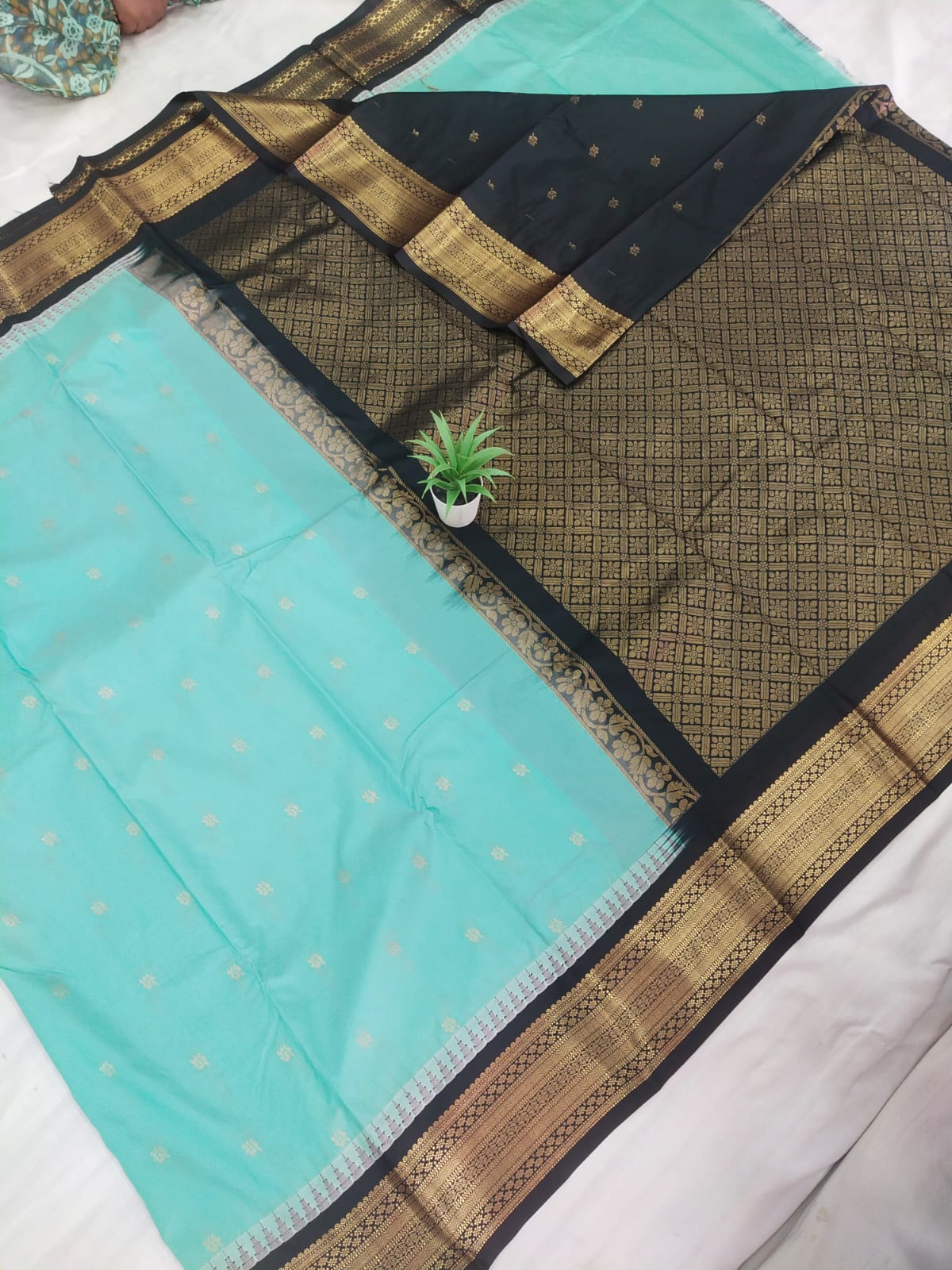 Gadwal mixed silk small boder with blouse sares 141125