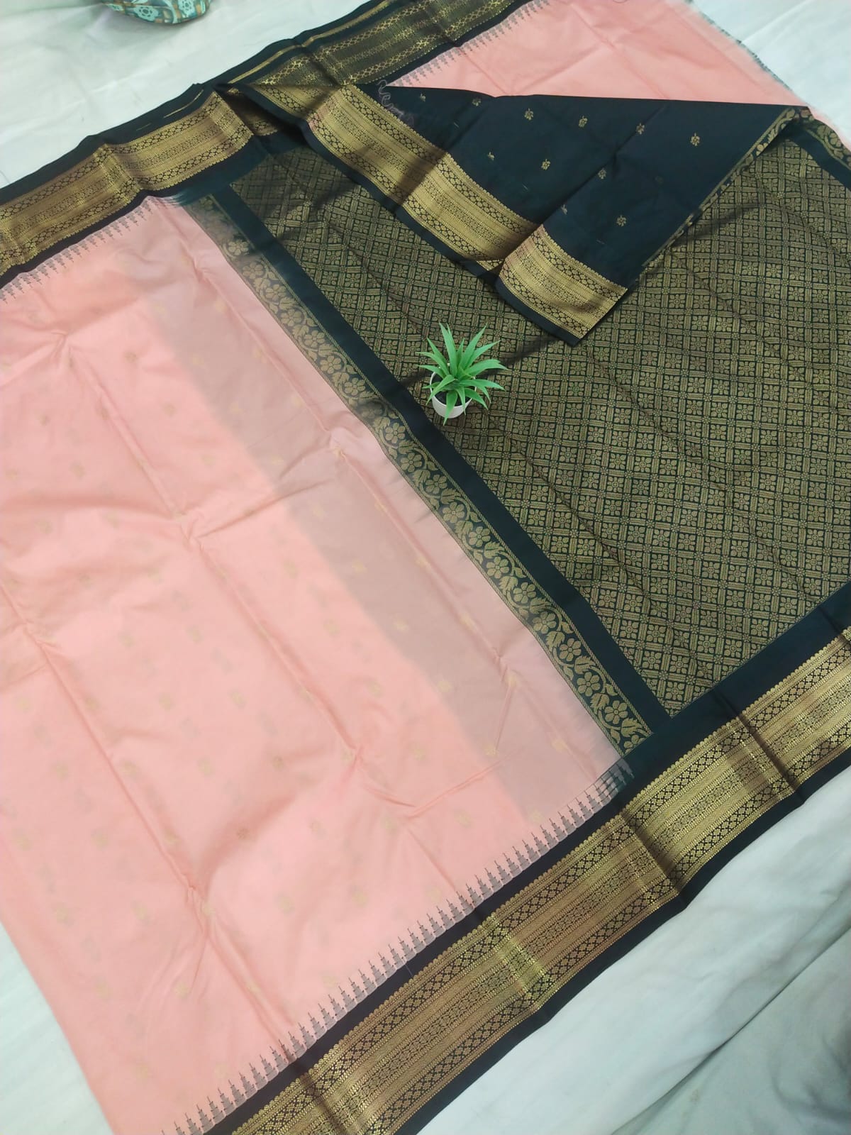 Gadwal mixed silk small boder with blouse sares 141125