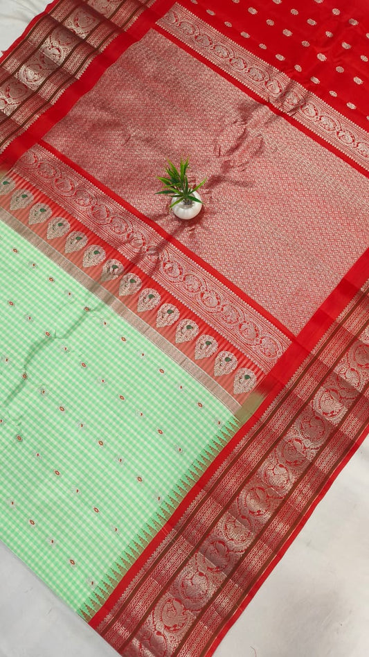 Gadwal  pure pattu kanchi jari with blouse silver boder 151125