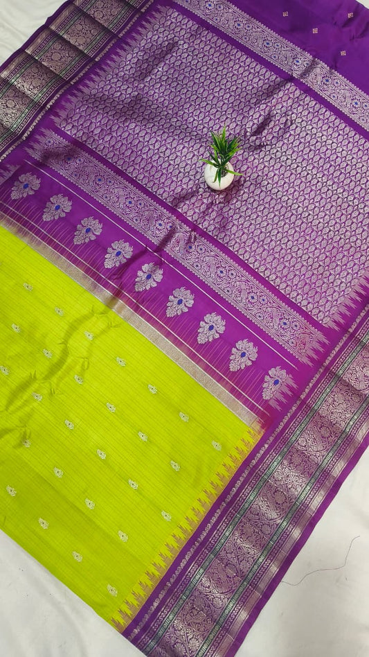 Gadwal  pure pattu kanchi jari with blouse silver boder 151125