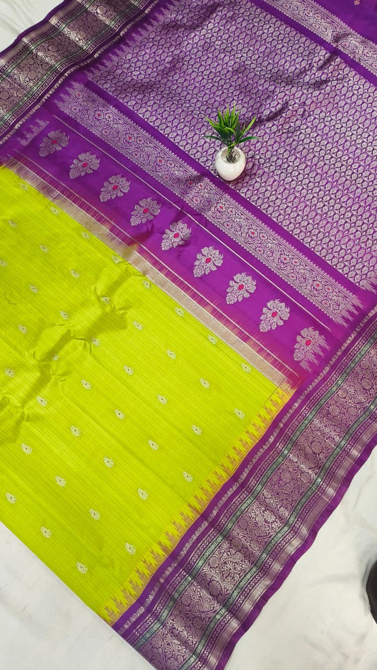 Gadwal  pure pattu kanchi jari with blouse silver boder 151125