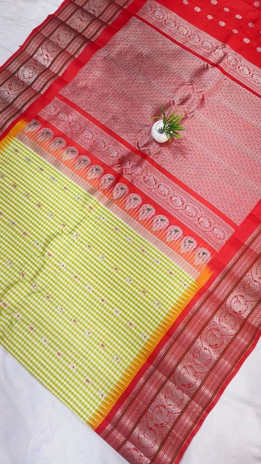 Gadwal  pure pattu kanchi jari with blouse silver boder 151125